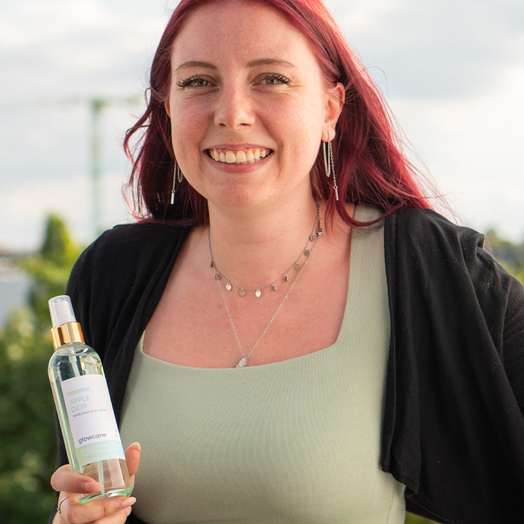 Lena stell glowcane Apple Daw vor